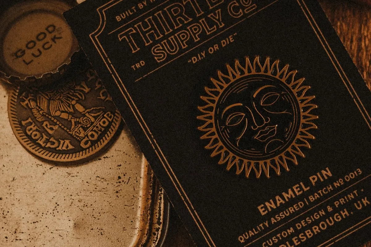 طراحی بج سینه - چگونه می توانم بج سفارشی خود را طراحی کنم؟ 2 مقاله تاریخ، پیدایش و کاربرد بج سینه تا به امروز